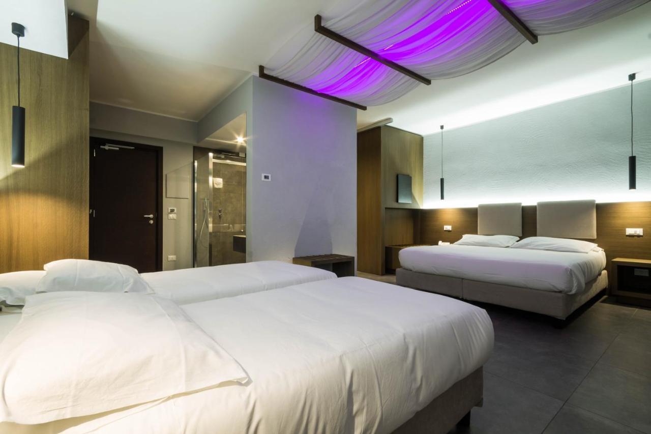 Sport Village Hotel & Spa กัสเตลดิซังโกร ภายนอก รูปภาพ